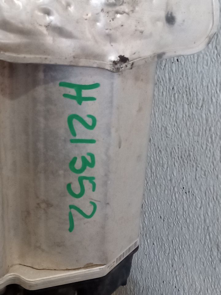 Part image 10