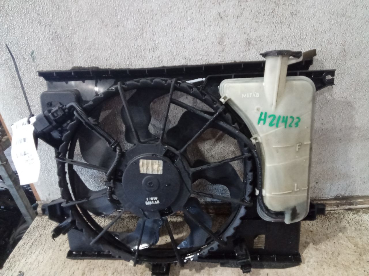 Part image 3