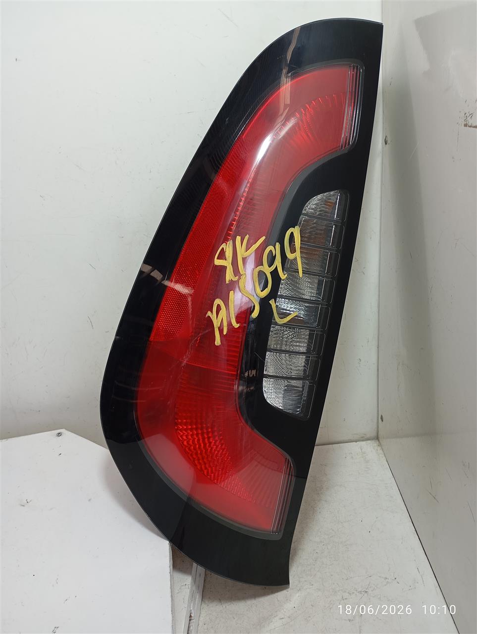Part image 4