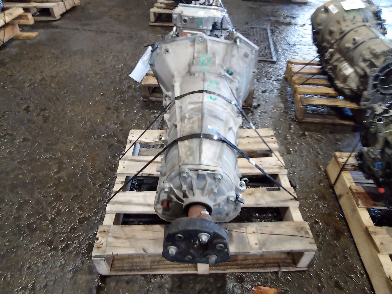 Part image 3