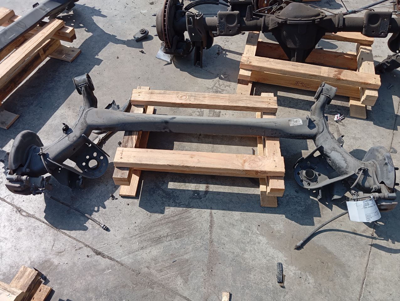 Part image 3