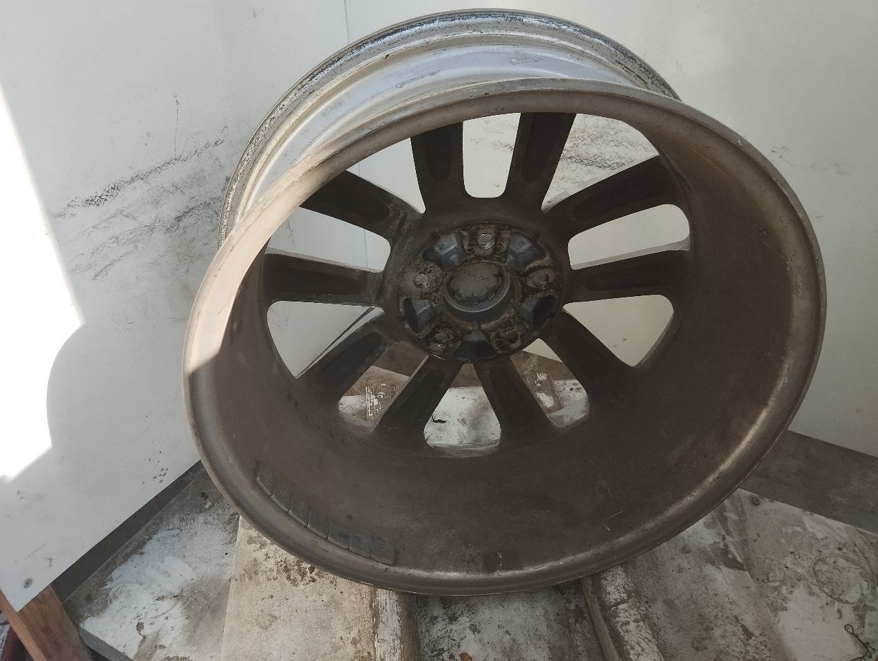 Part image 3