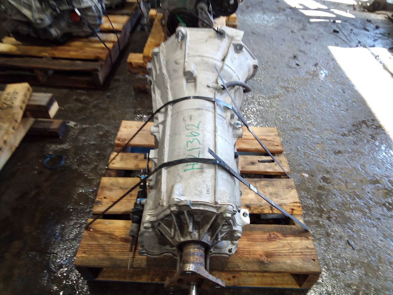 Part image 3