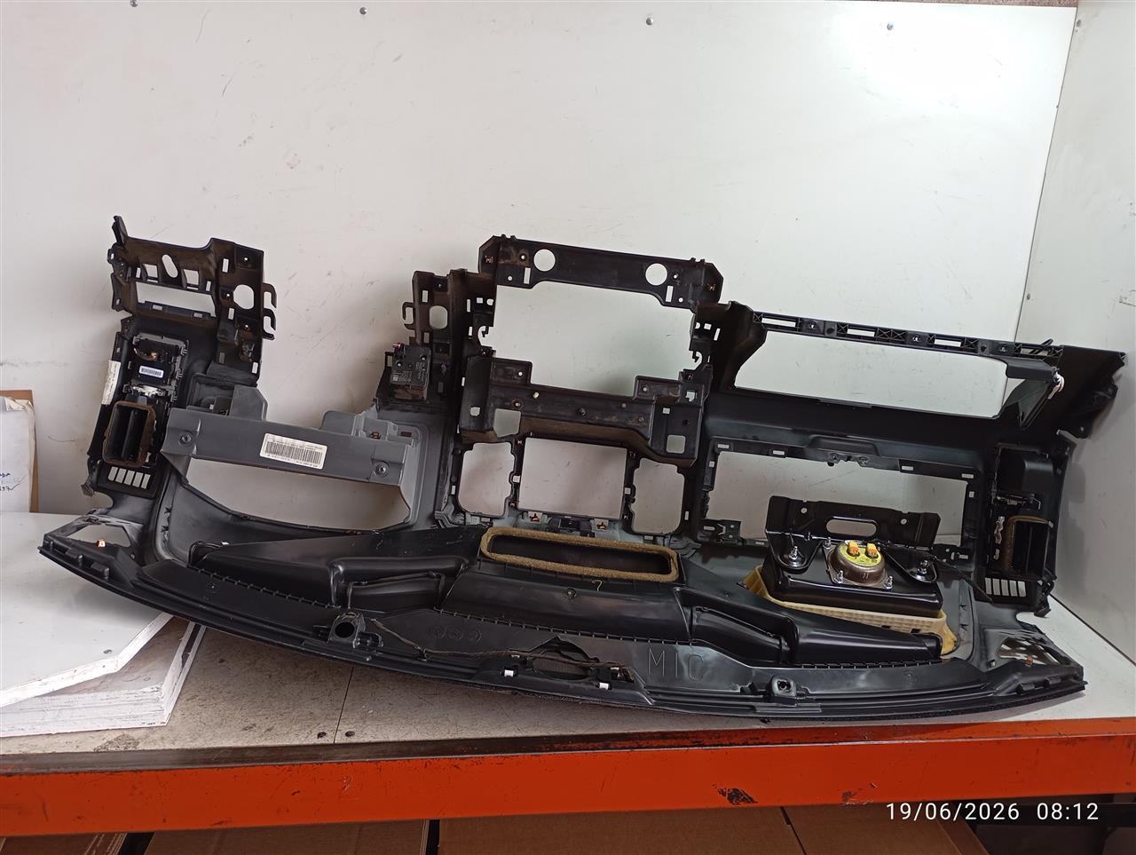 Part image 4