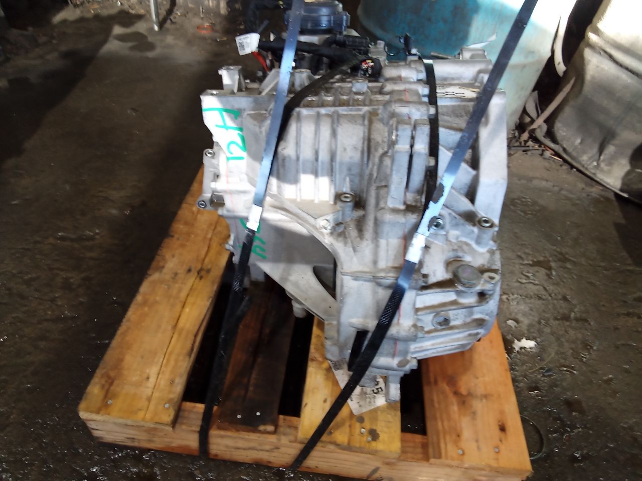 Part image 3