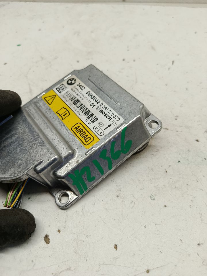 Part image 3