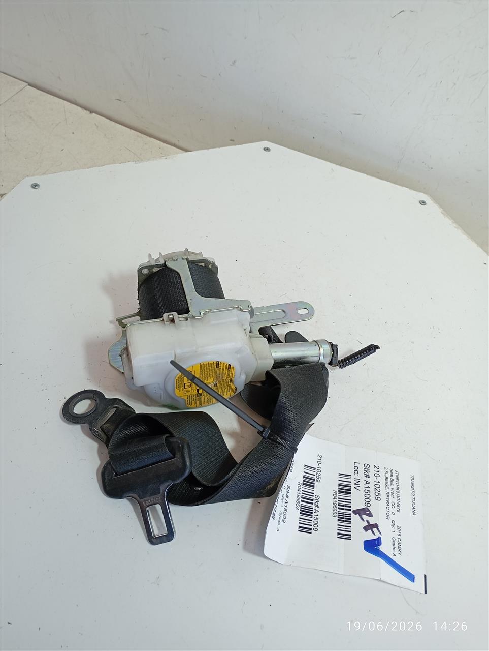 Used 2018 Toyota CAMRY retractor - Stock #A15009