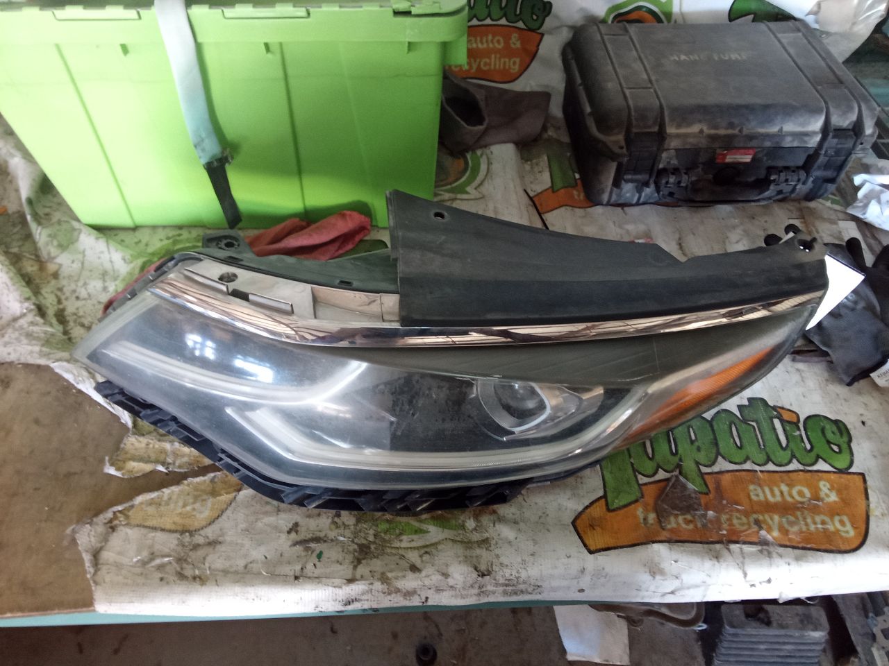 Part image 3