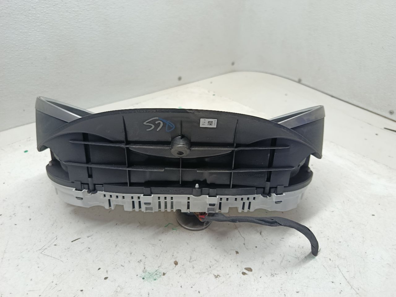 Part image 3