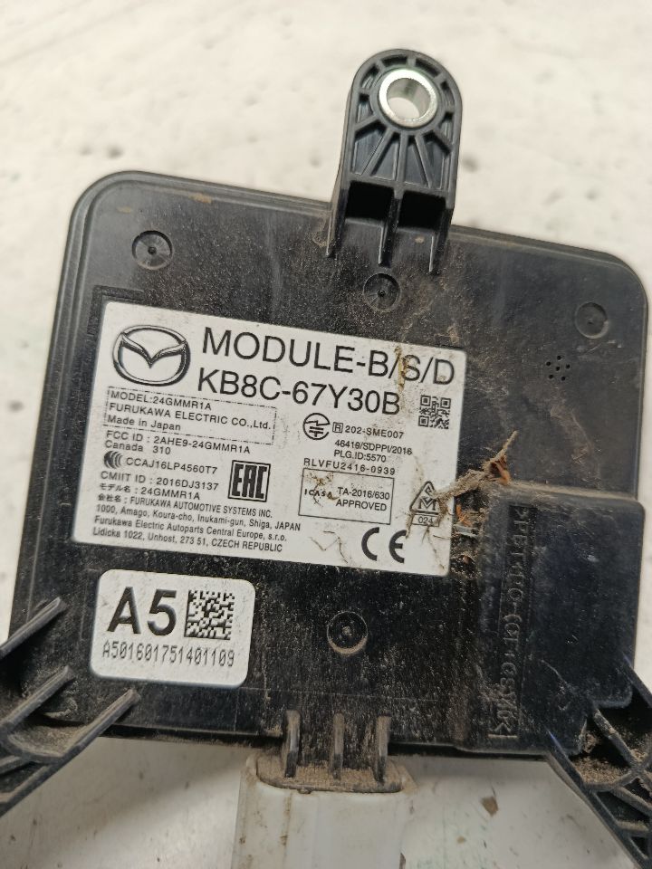 Part image 3