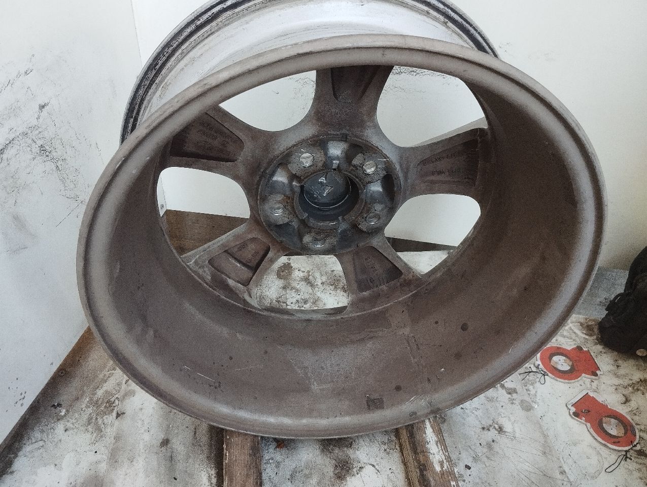Part image 3