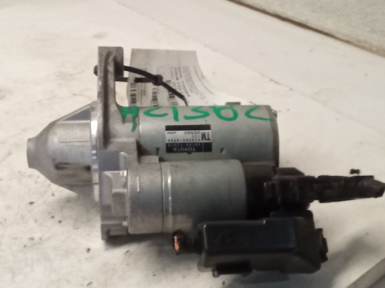 Part image 4
