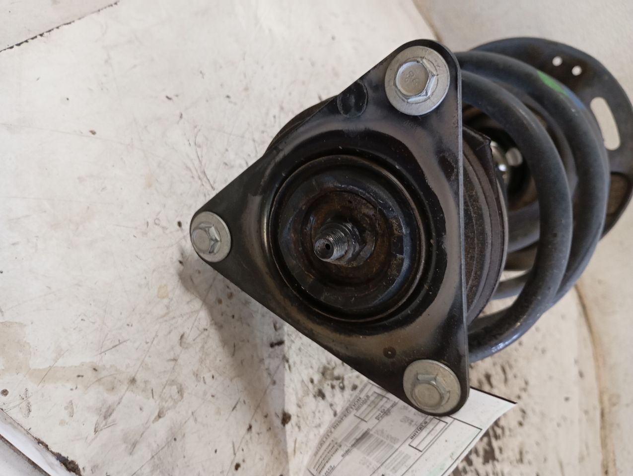 2025 Nissan ALTIMA Strut