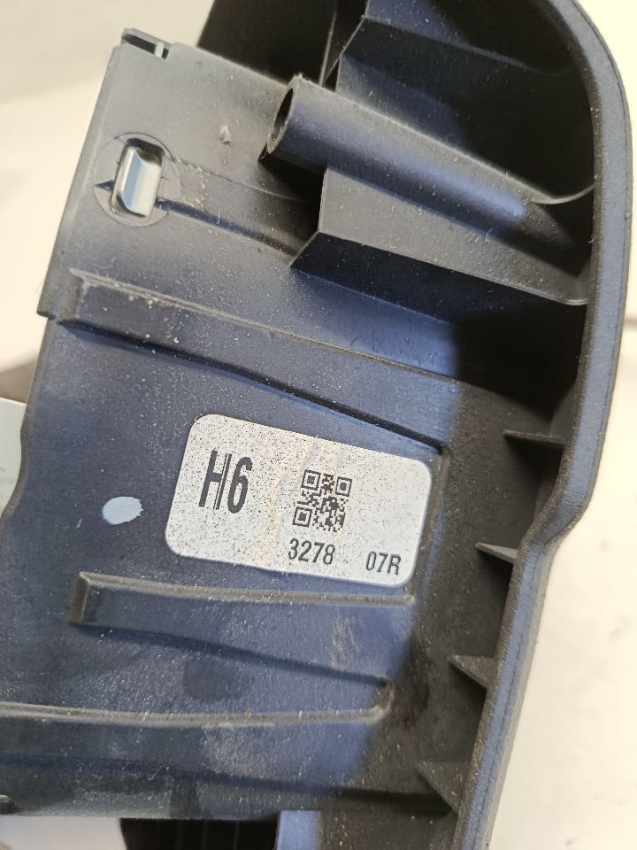 Part image 10