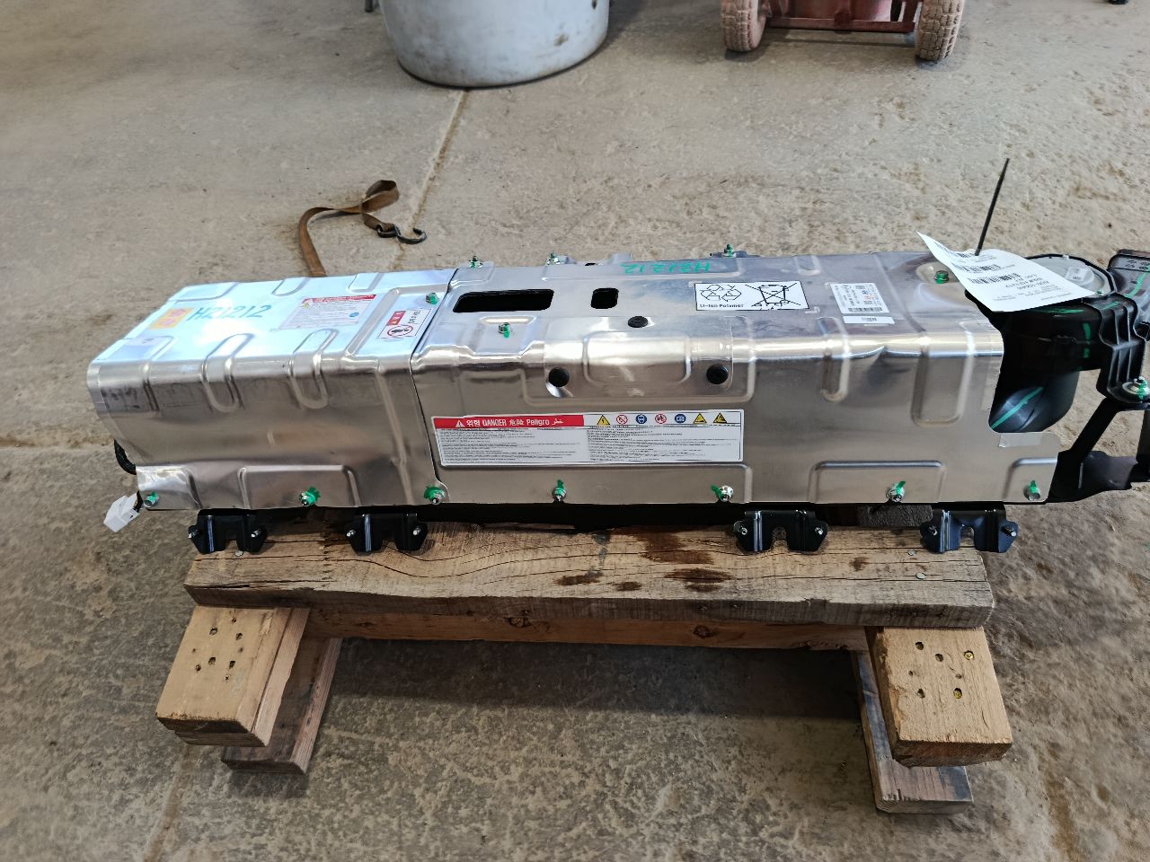Part image 16