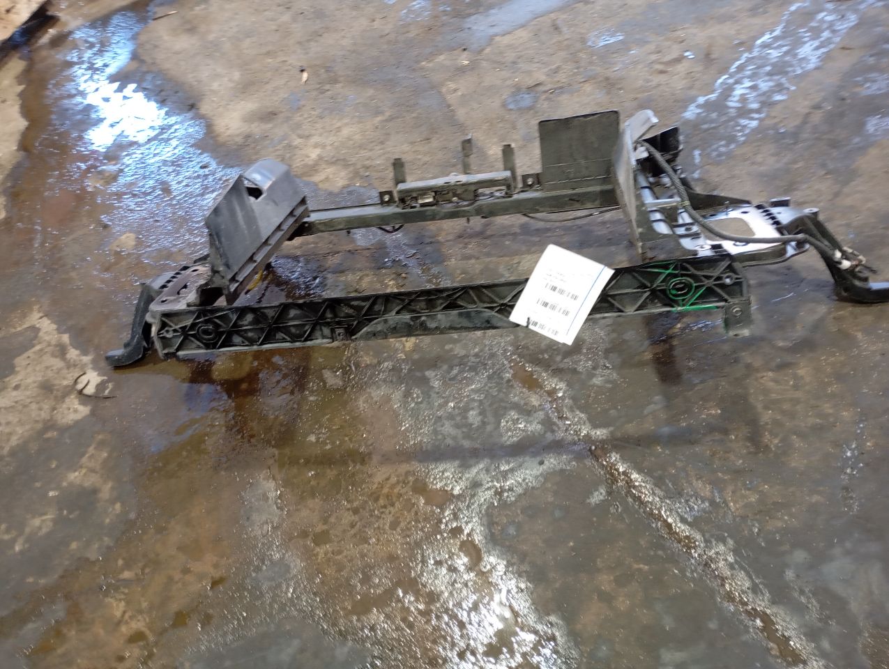 Part image 4