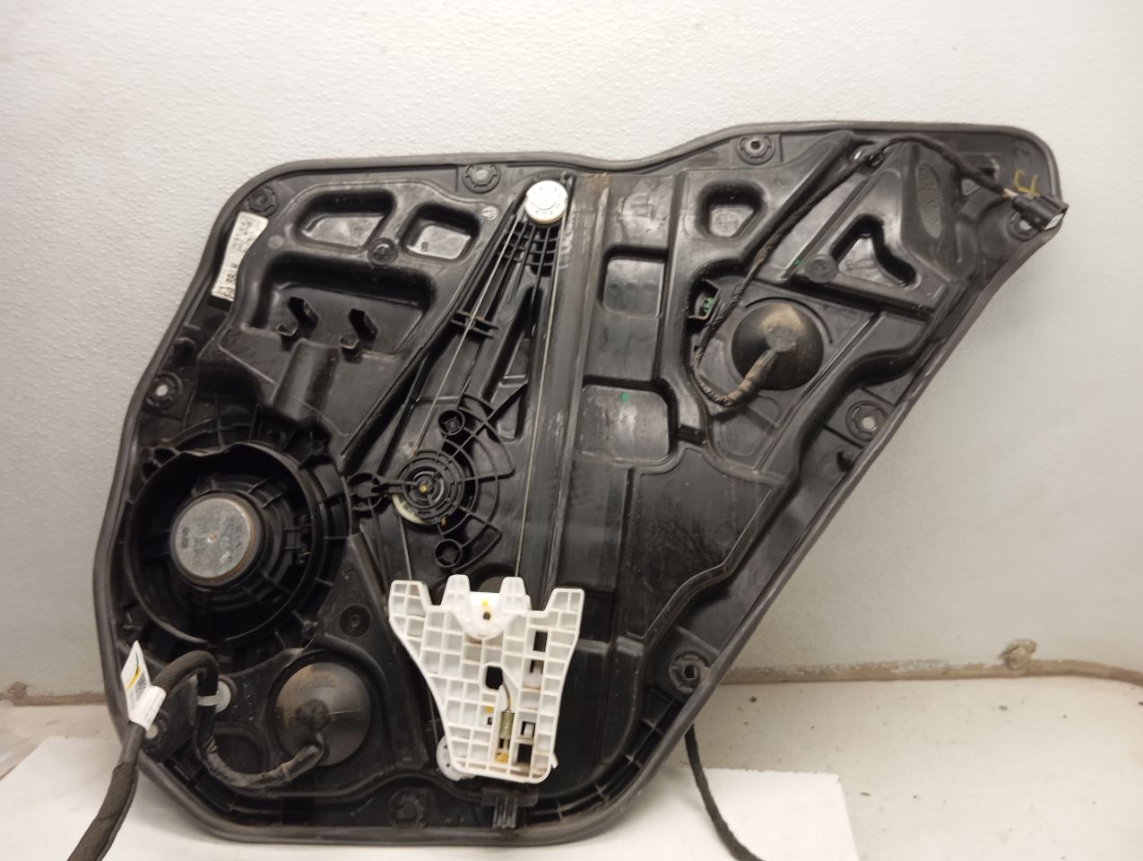 Part image 4