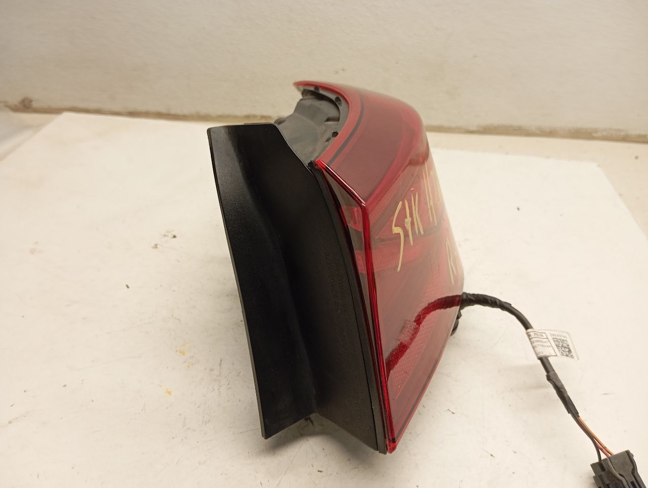 Part image 3