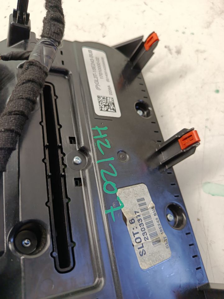 Part image 4