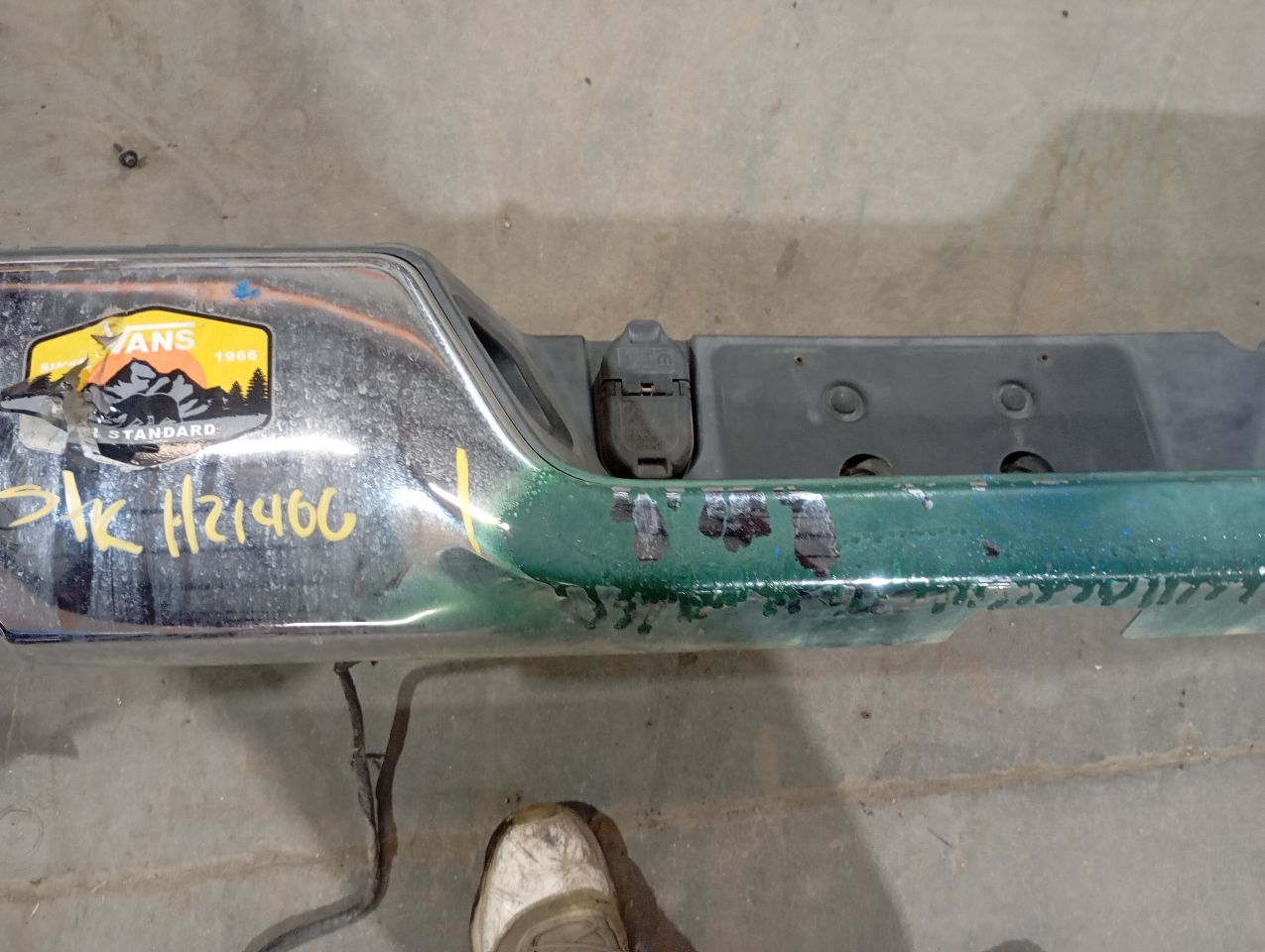 Part image 3