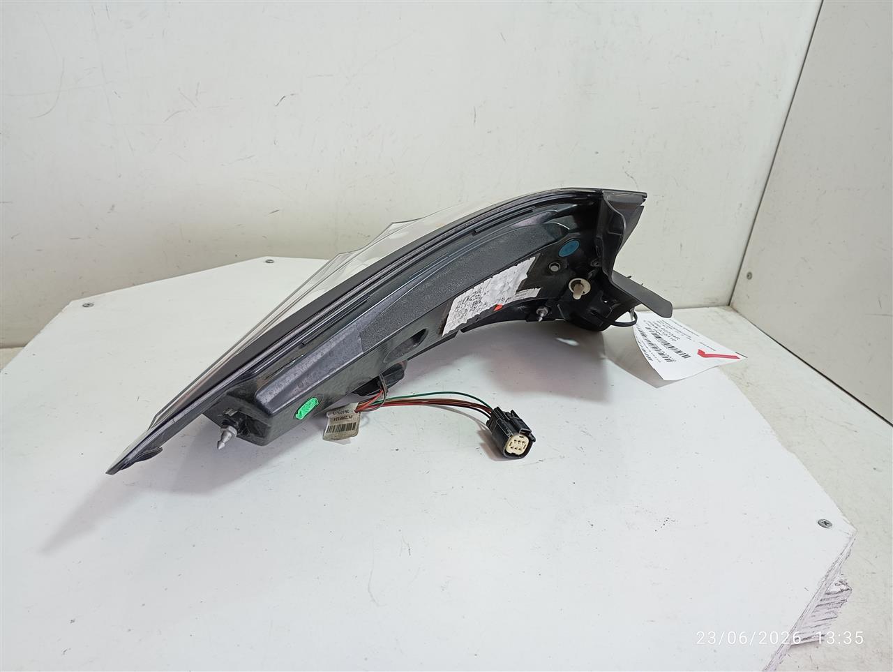 Part image 4