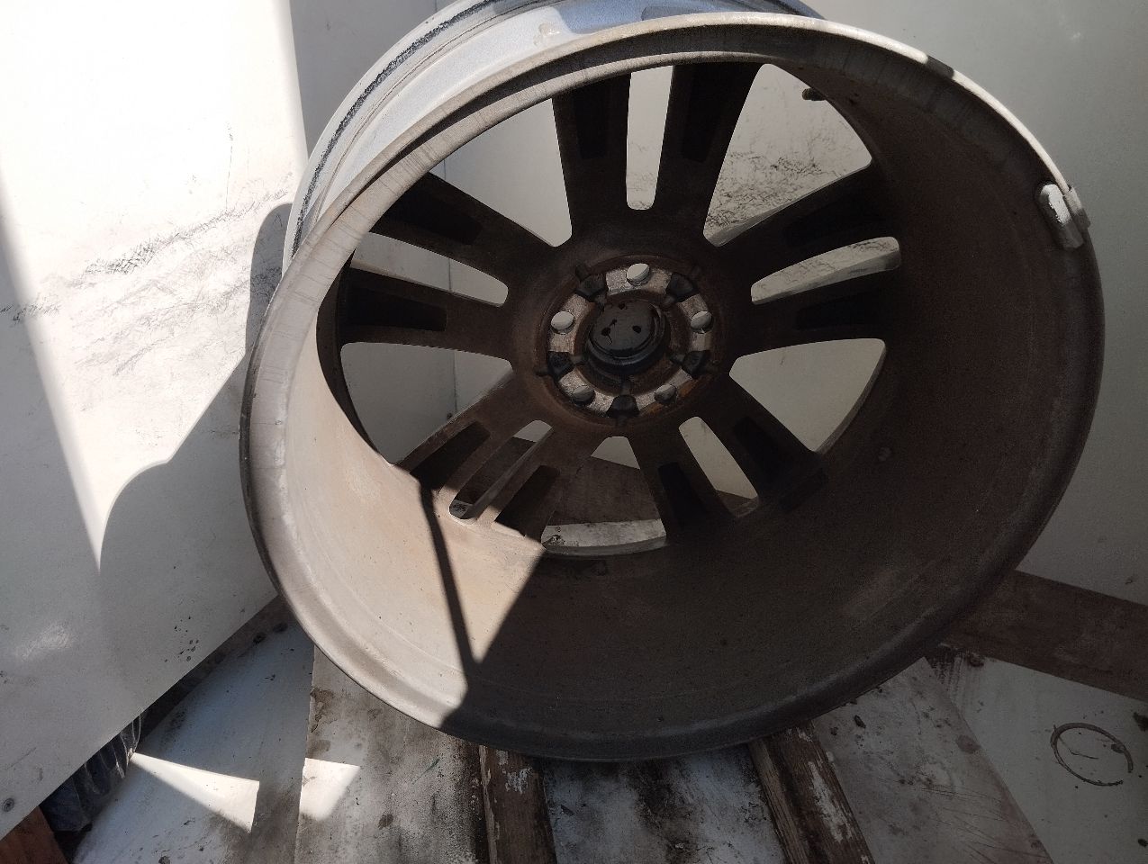 Part image 3