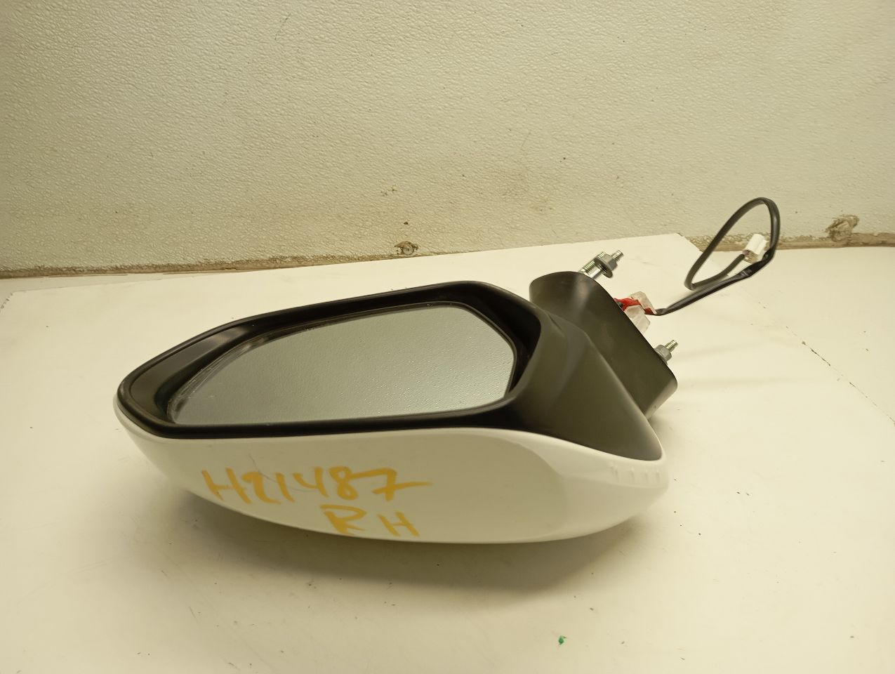 Part image 3