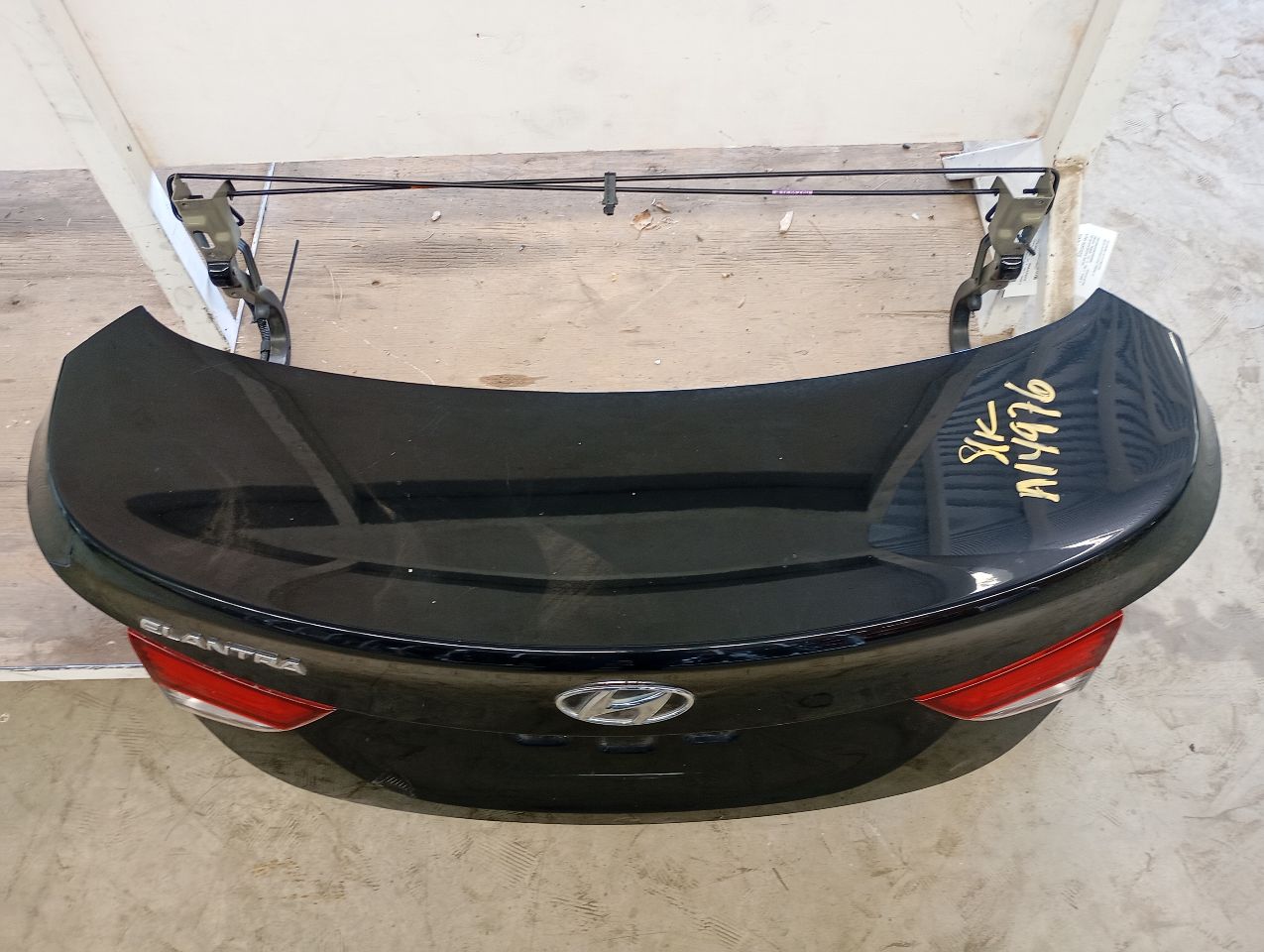Part image 4