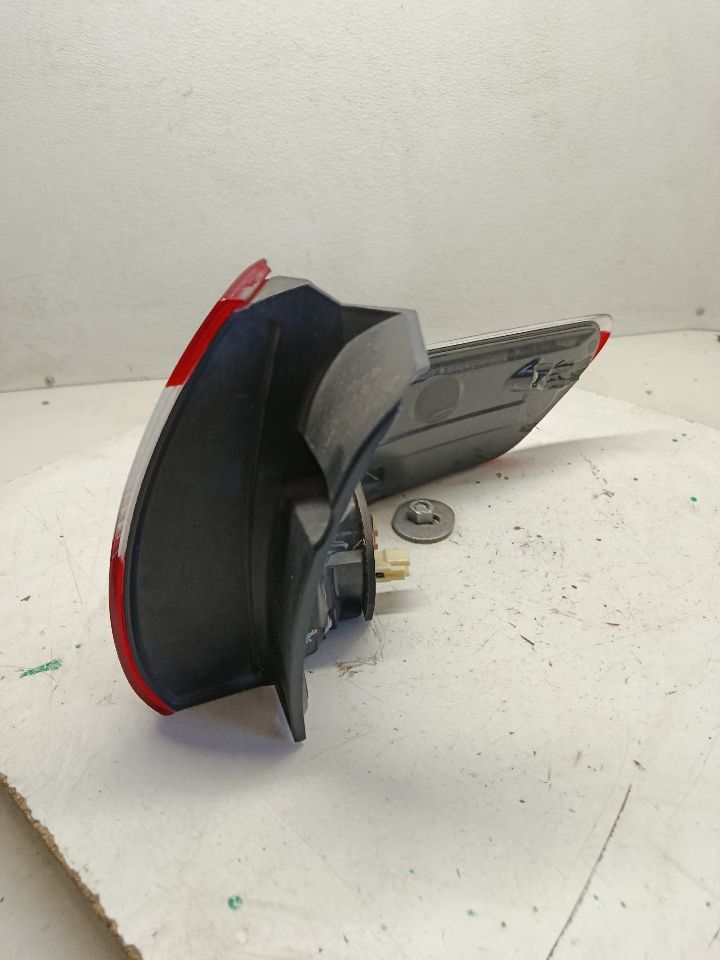 Part image 10