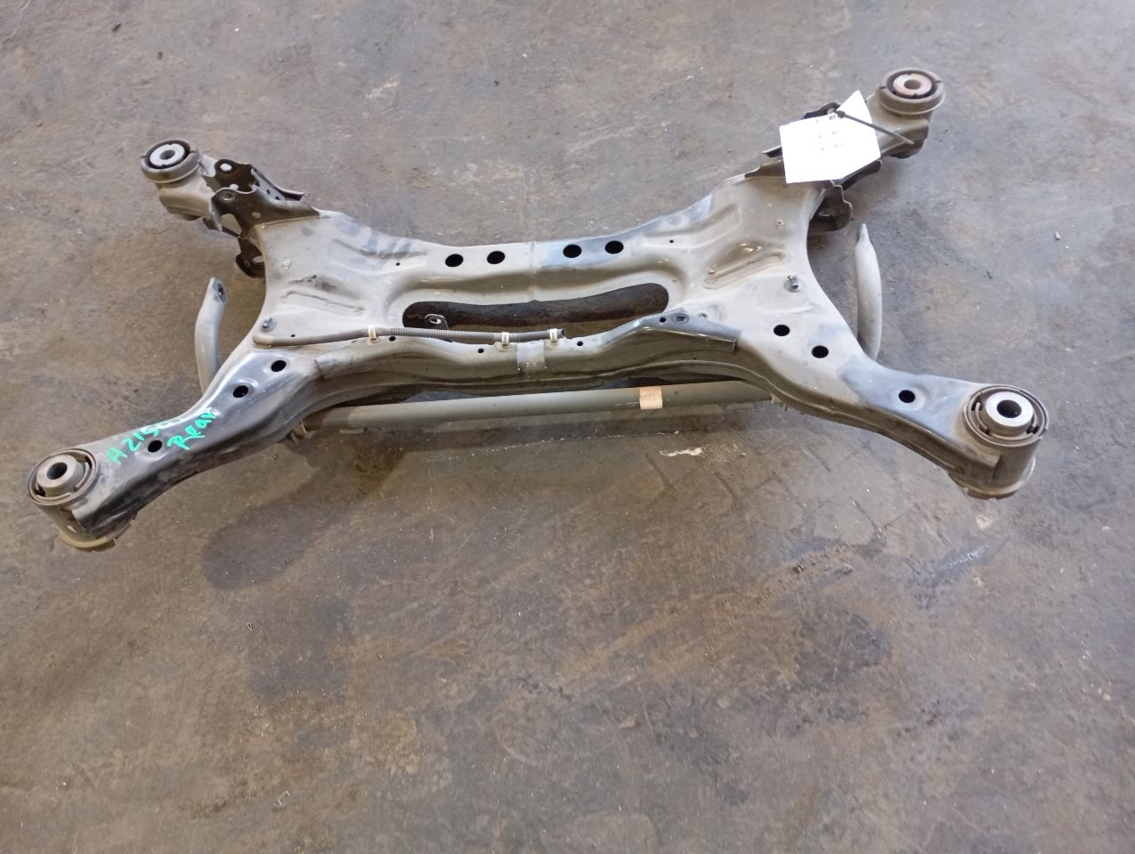 Part image 3