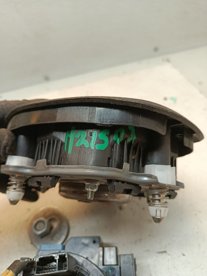Part image 8