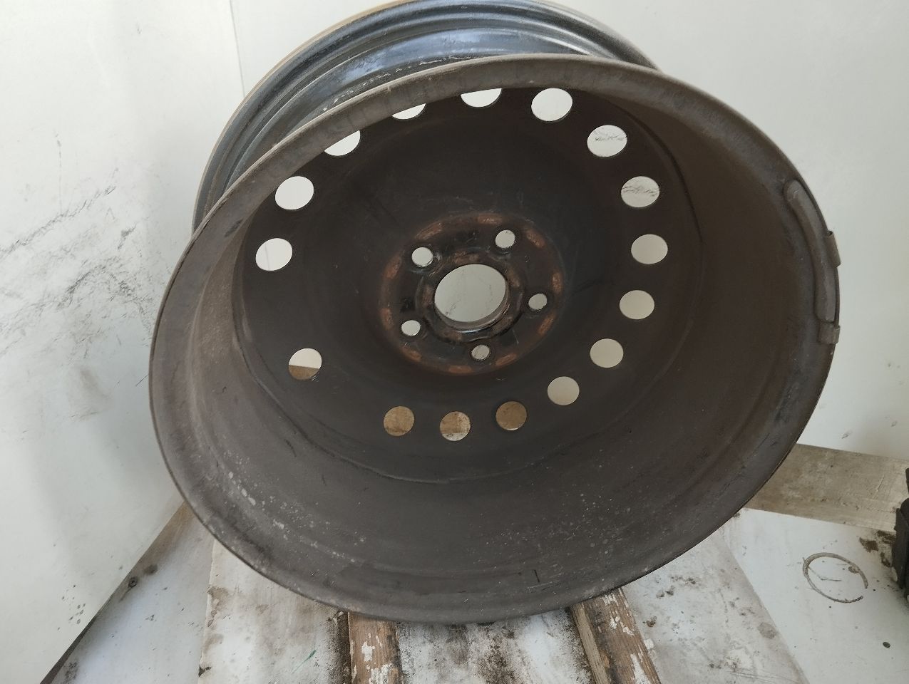Part image 3