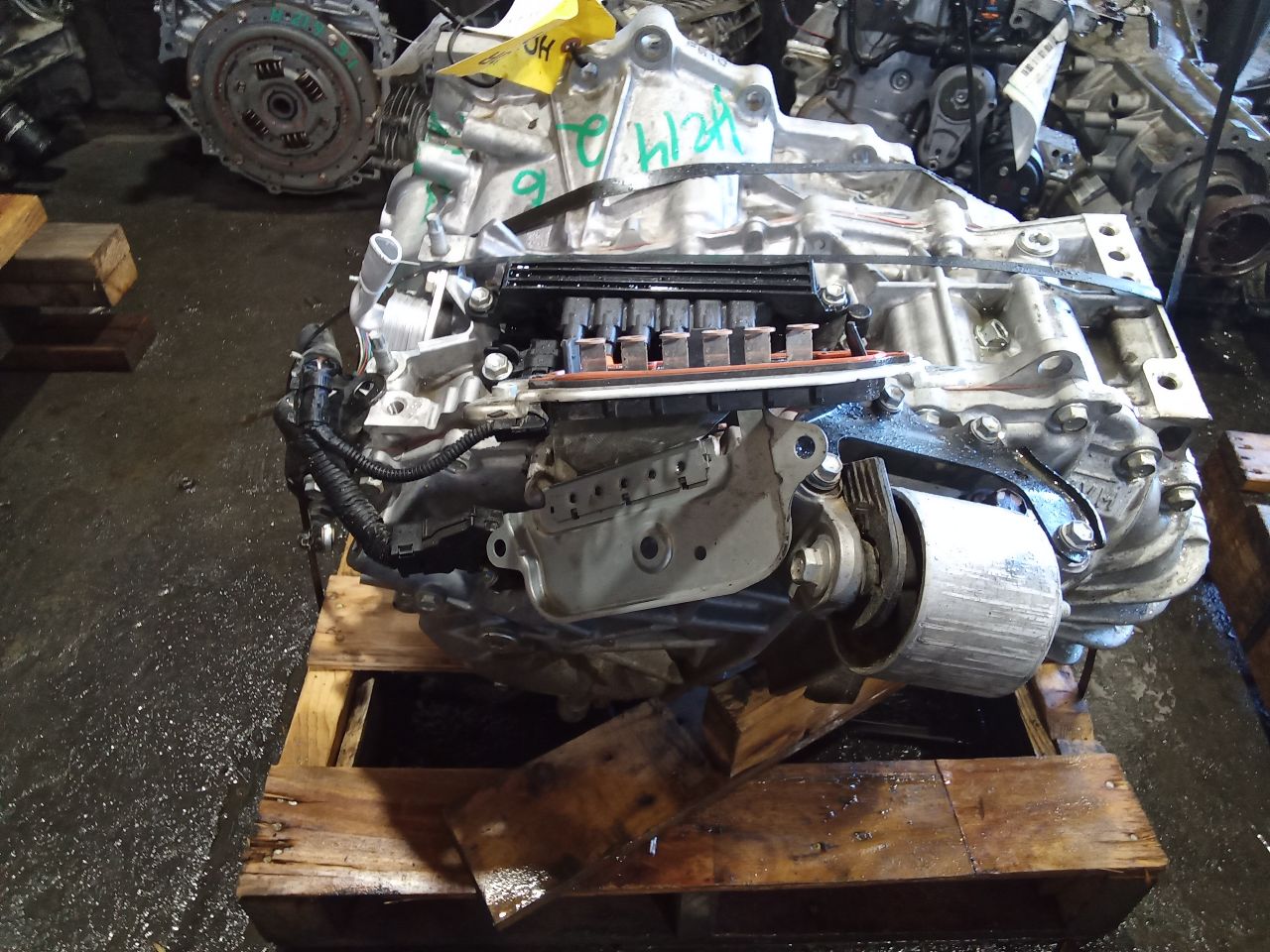 Part image 3