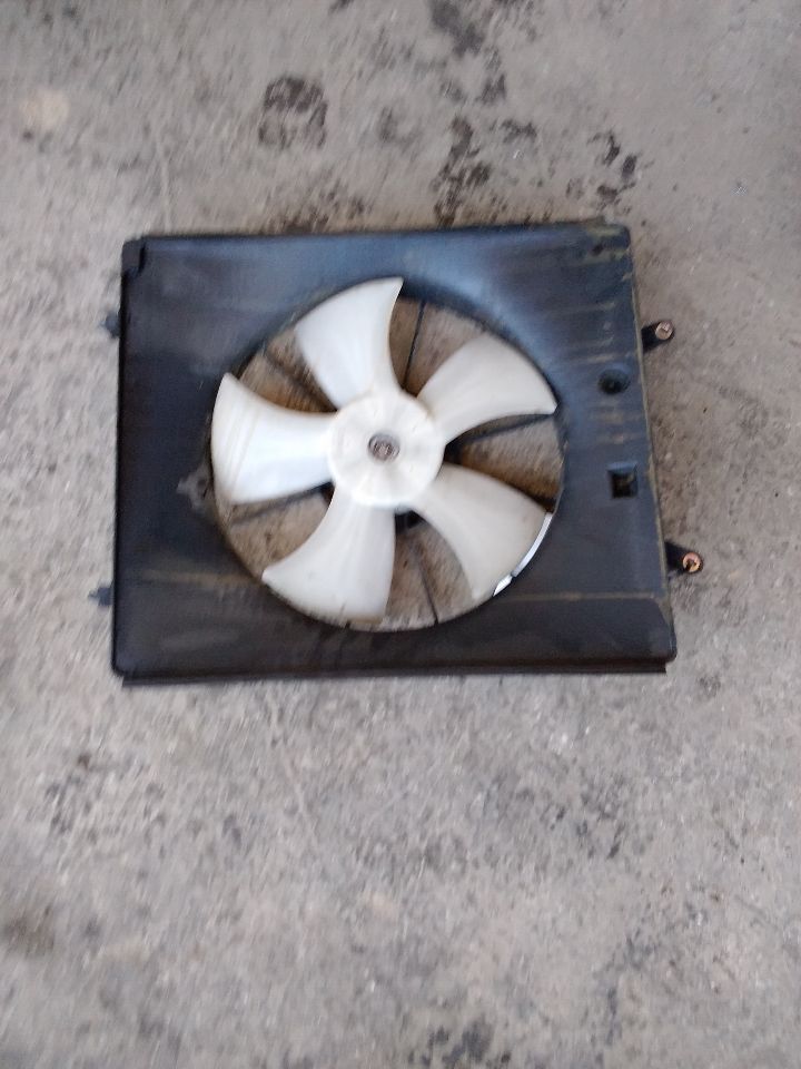 2004 Acura MDX Rad Cond Fan Motor