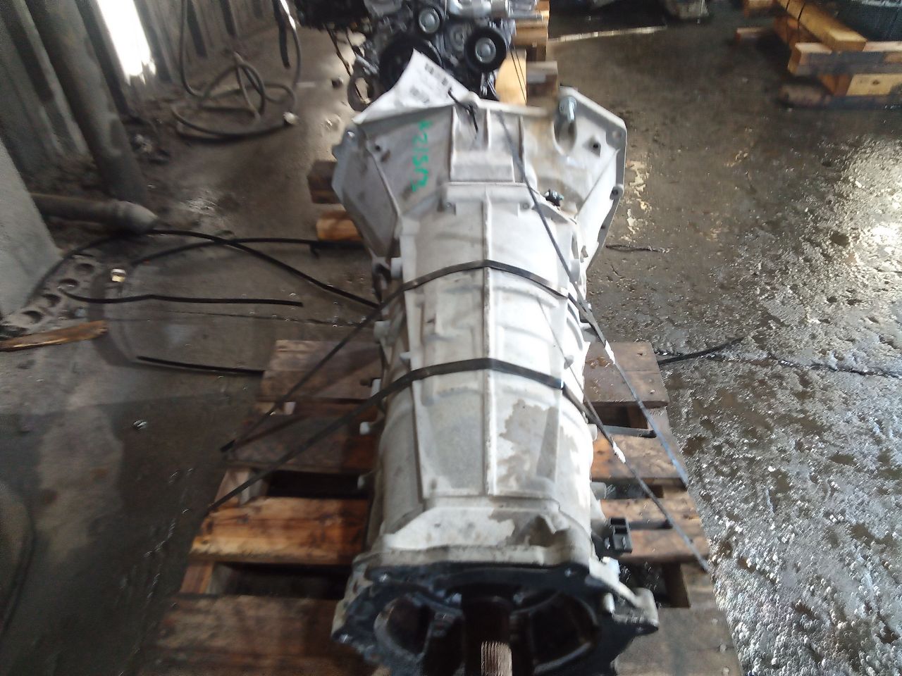 Part image 3