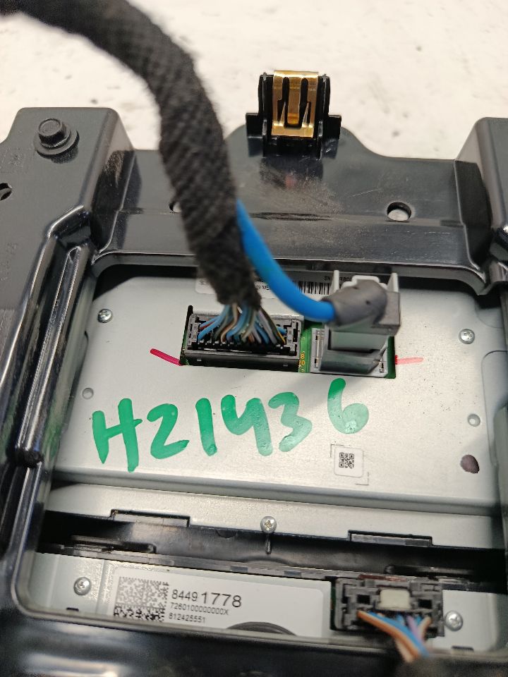 Used 2020 General Motors EQUINOX Radio Audio - Stock #H21436