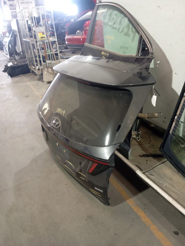 Part image 3