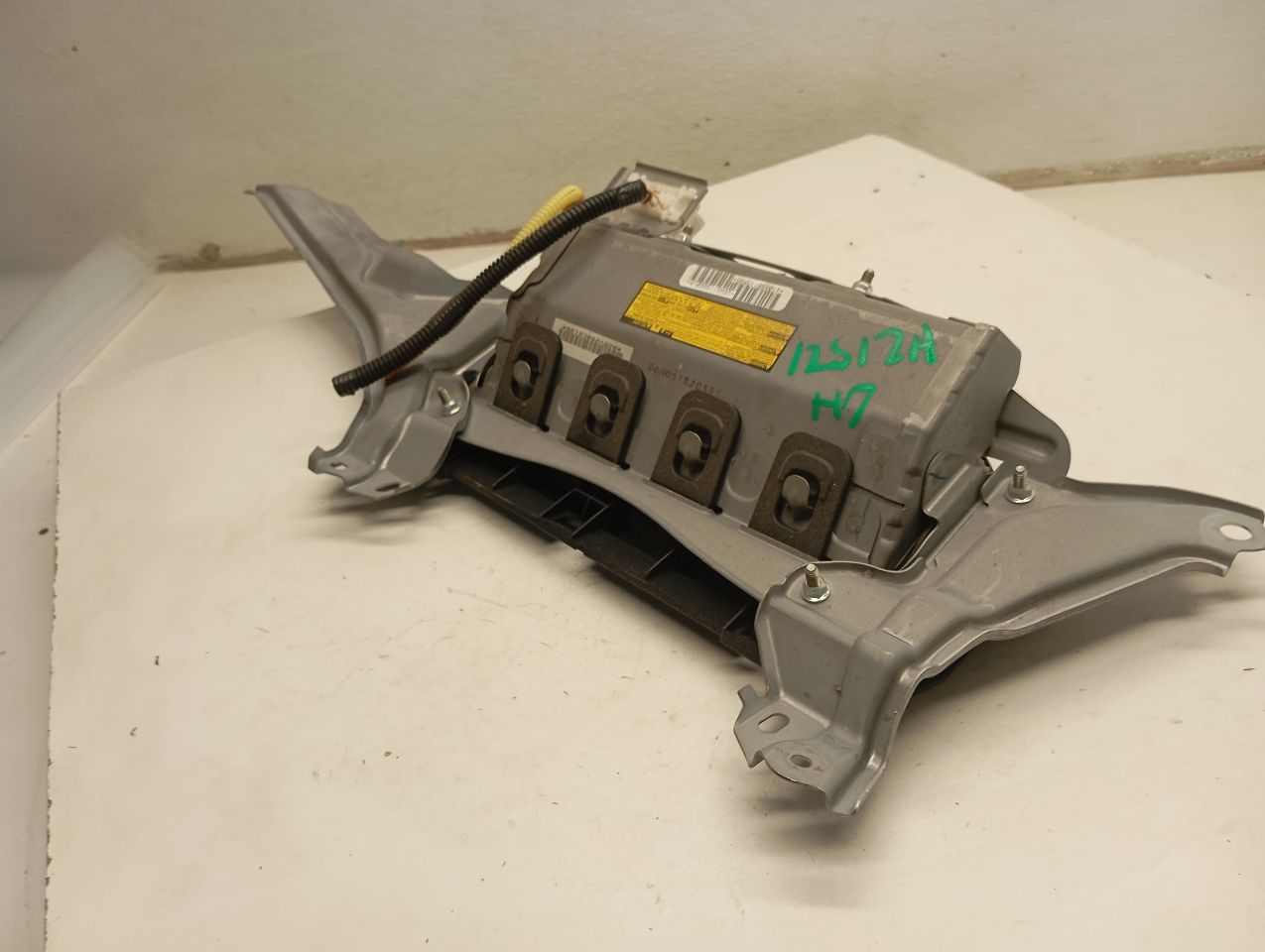 Part image 3