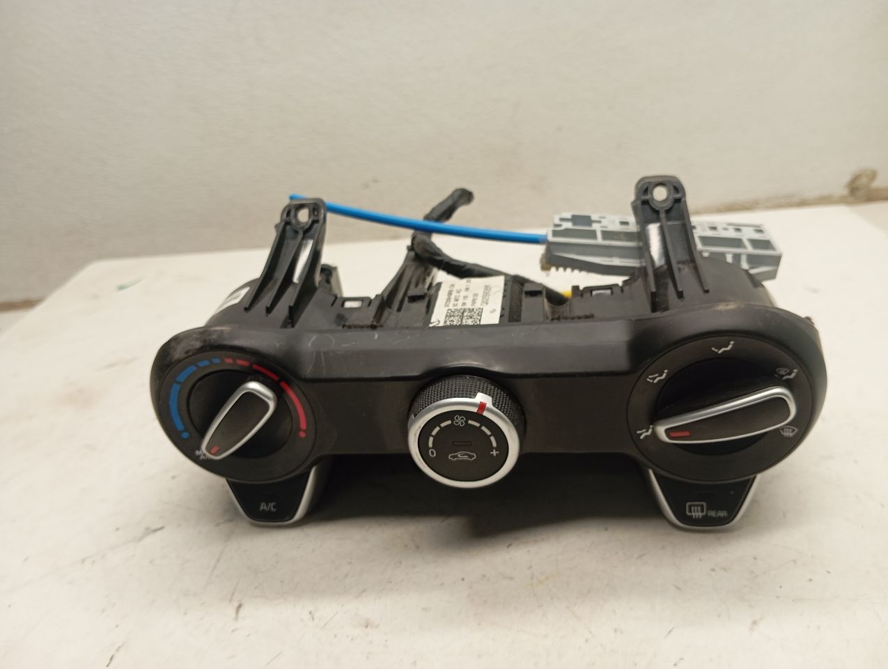 Part image 6