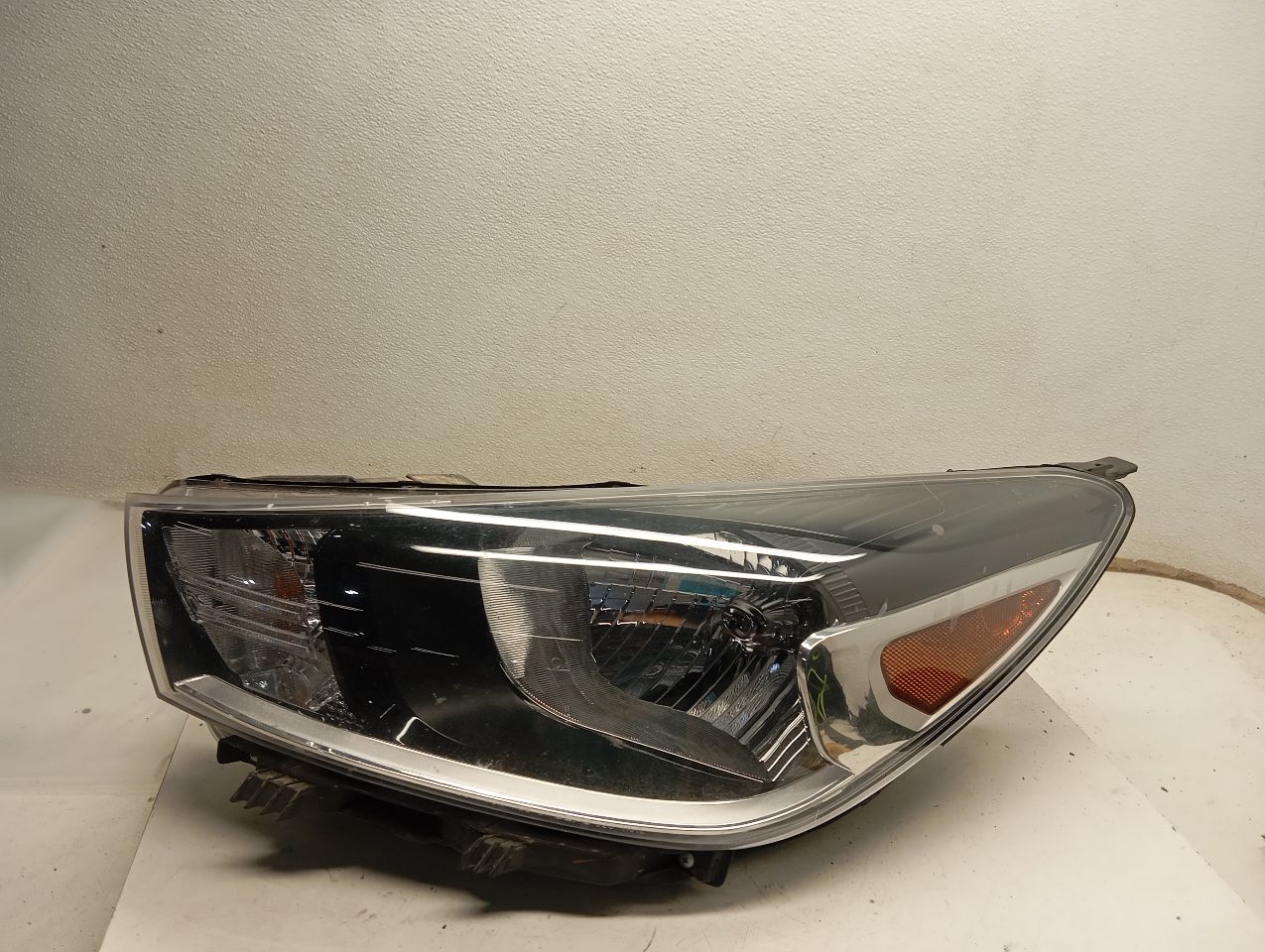 2020 Kia RIO Headlamp Assembly