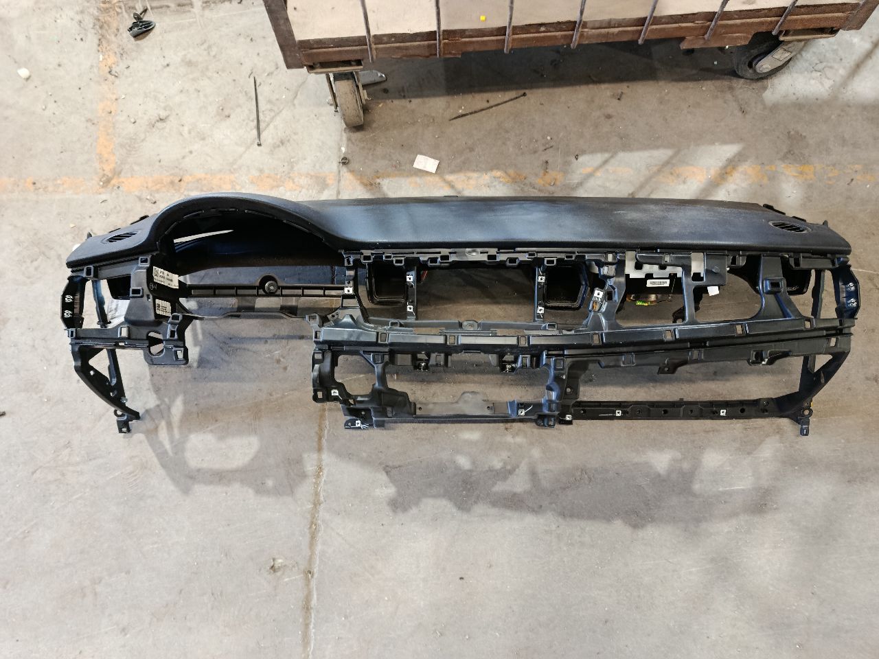 Part image 4