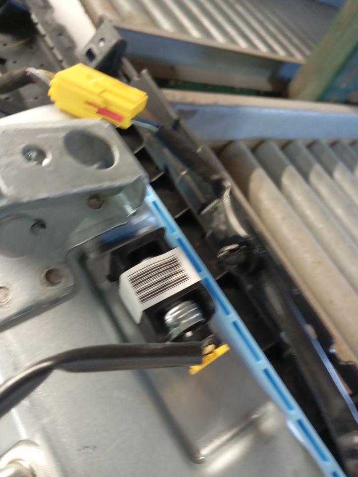 Part image 8