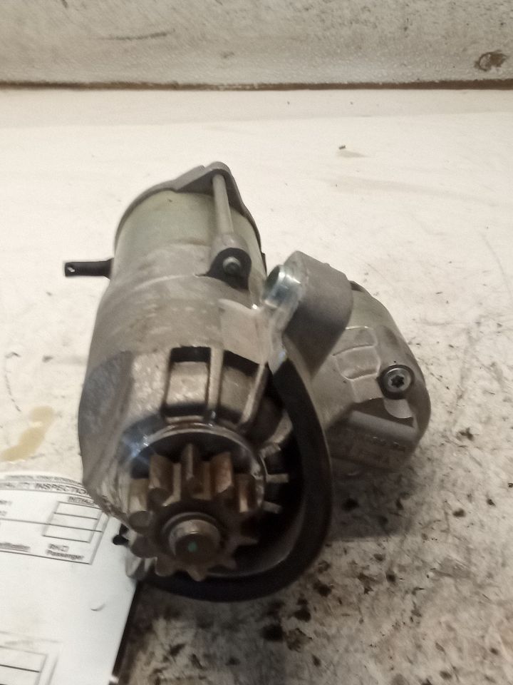 Part image 7