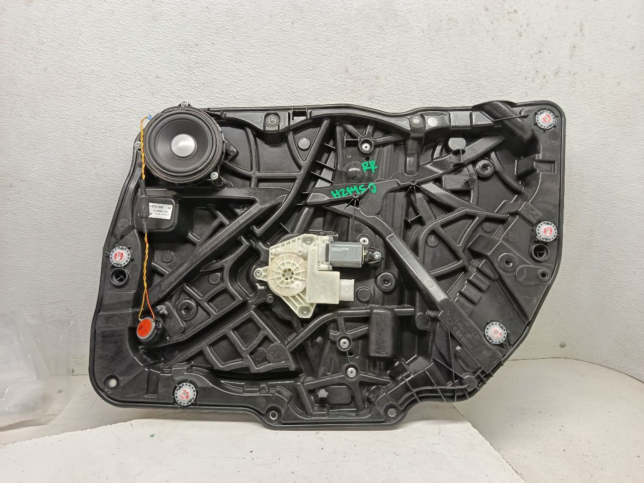 Part image 4