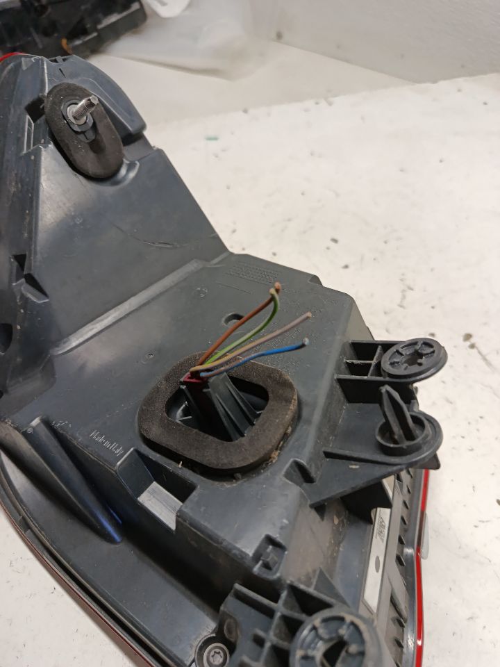 Part image 8