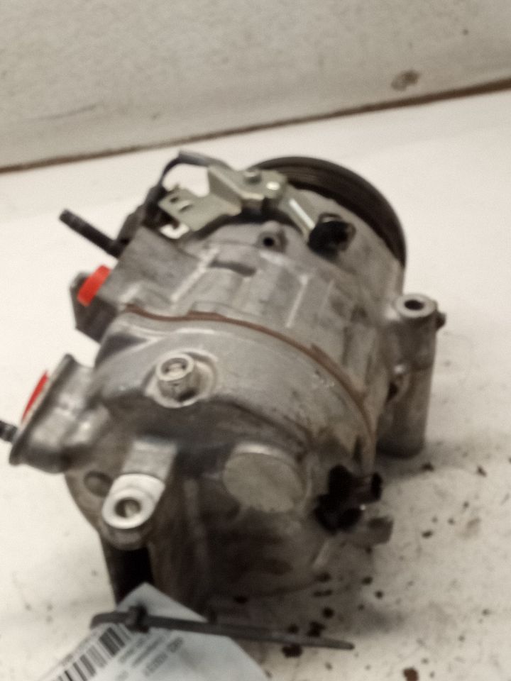 Part image 7