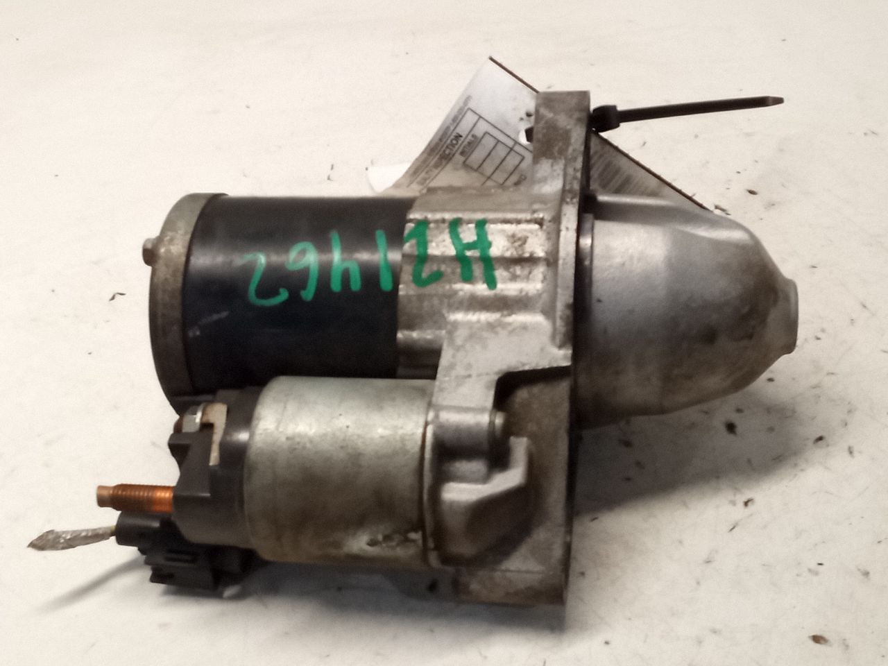 Part image 3