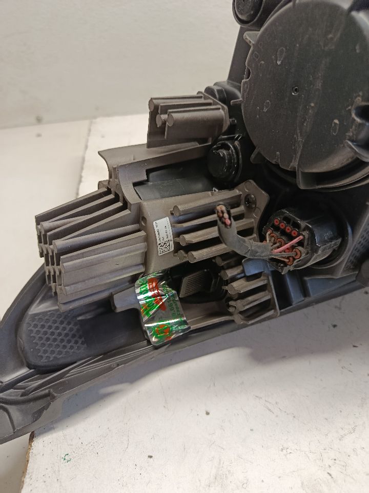 Part image 8