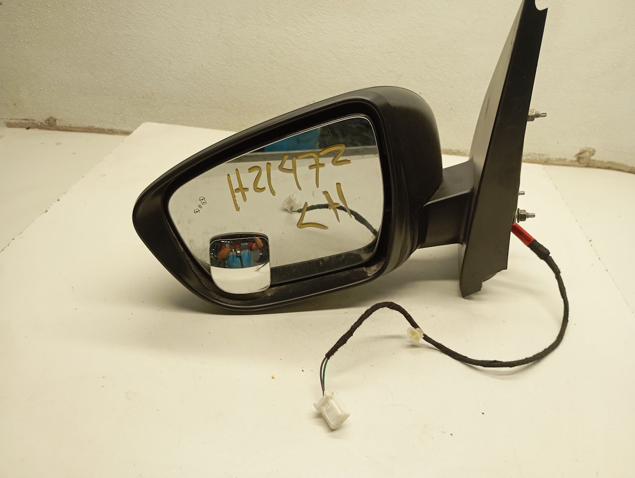 Part image 1