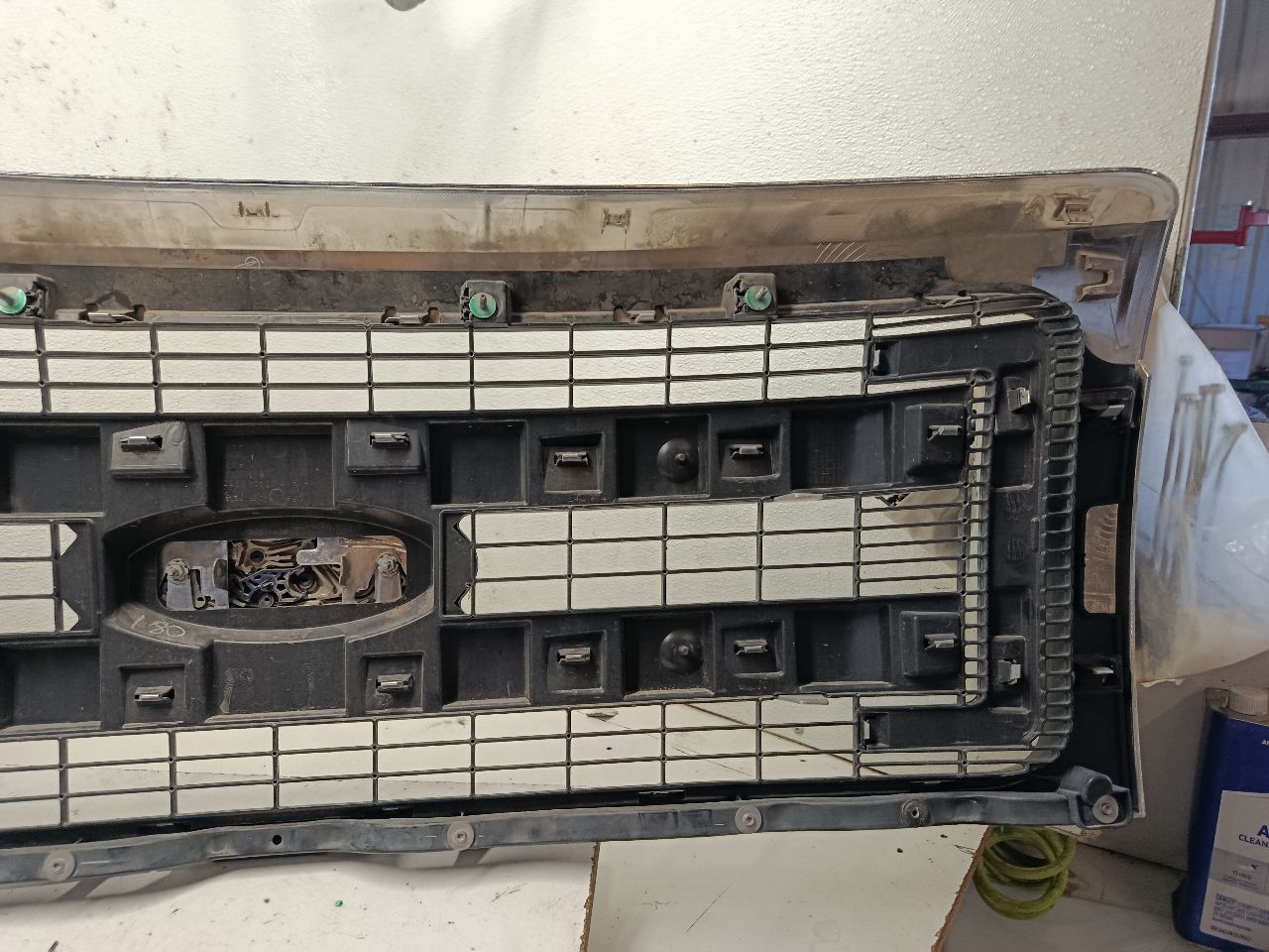 Part image 7